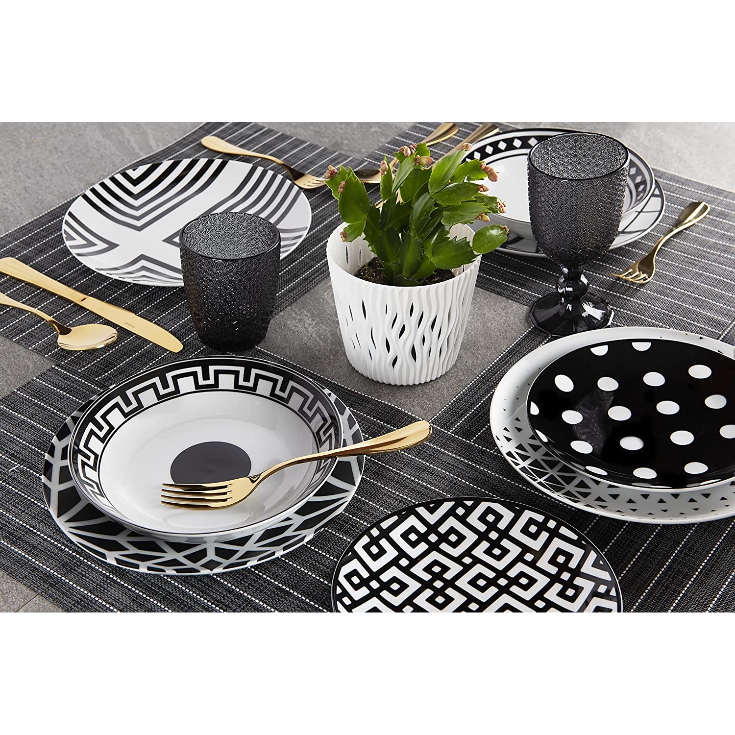 Acquista online Excelsa Gold Elite Service Couverts, Acier 18/0, Or, 24 pièces cod.64353 Excelsa